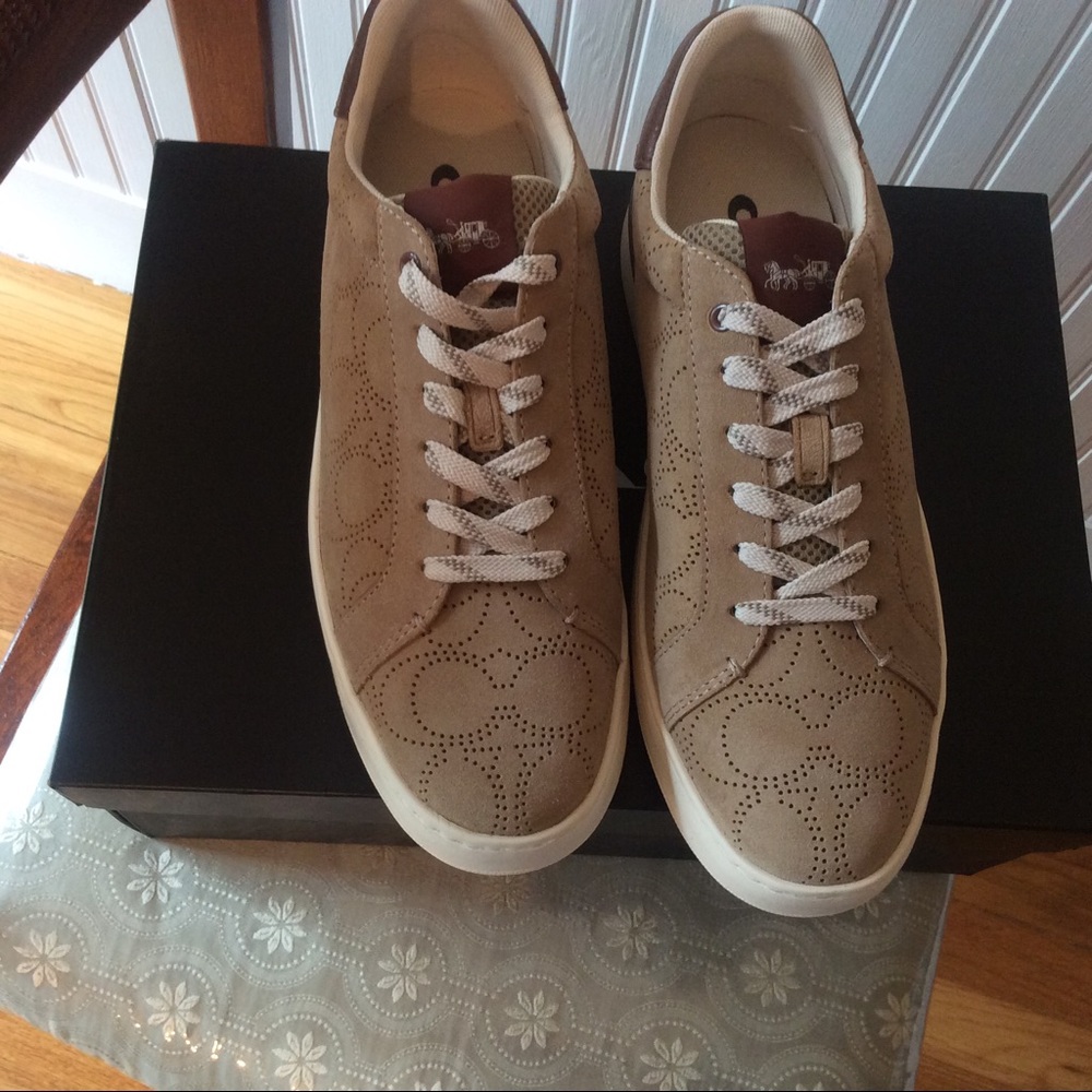 Men’s COACH Clip Low Top Sneakers - Picture 5 of 9